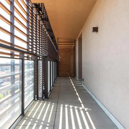 Luxury Flat With Pool Gym Parking - Unit9b Apartment *
